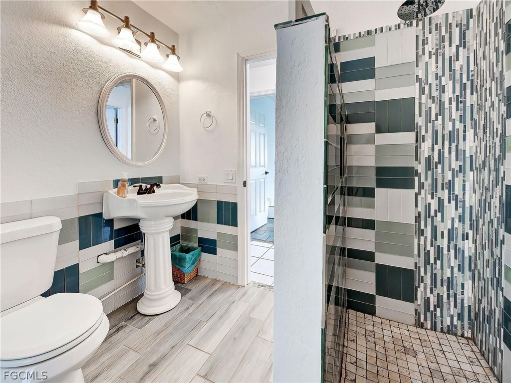 2301 Via Veneto Drive Punta Gorda FL 33950 2026007615 image40