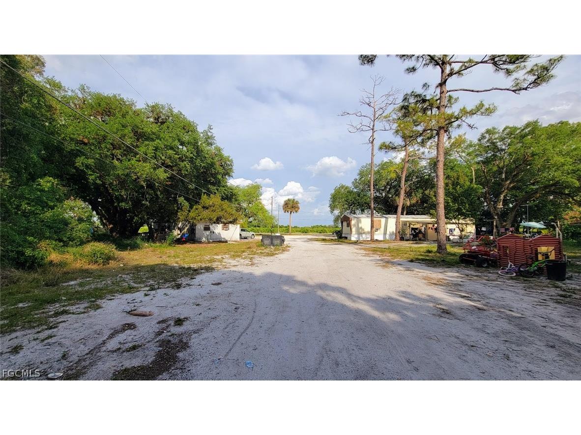 2302 County Rd 78 Labelle FL 33935 2026012471 image1