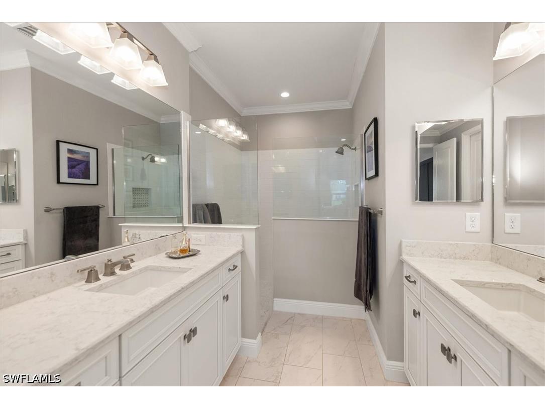 2302 Marquesa Circle Naples FL 34112 226016657 image32