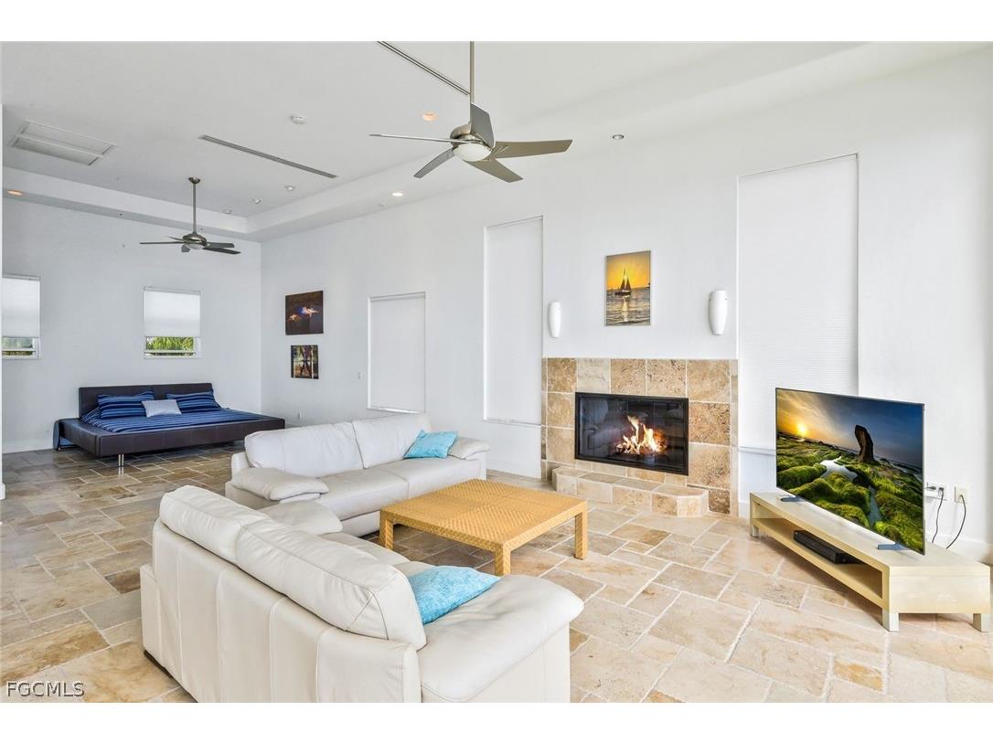 2302 SE 28th Street Cape Coral FL 33904 2026011992 image20