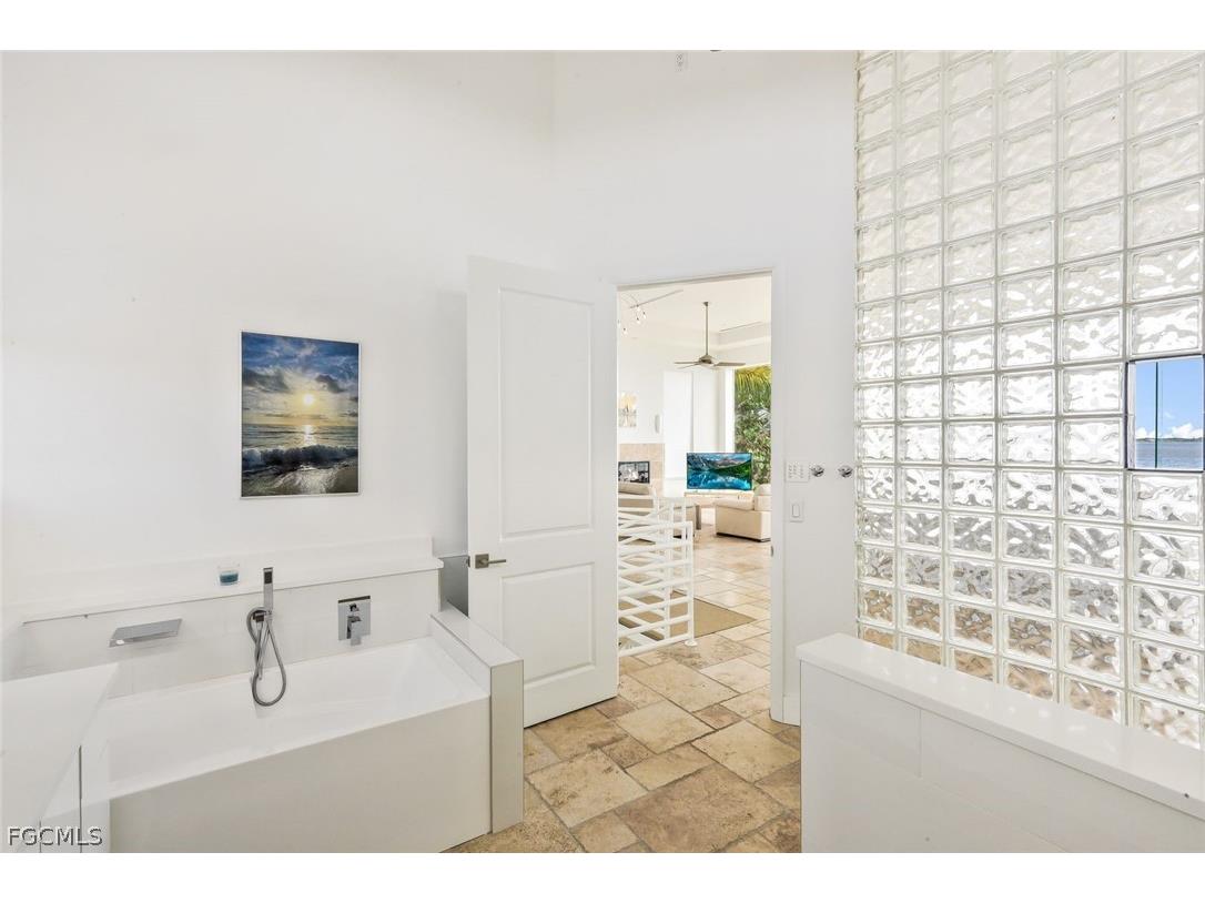 2302 SE 28th Street Cape Coral FL 33904 2026011992 image24