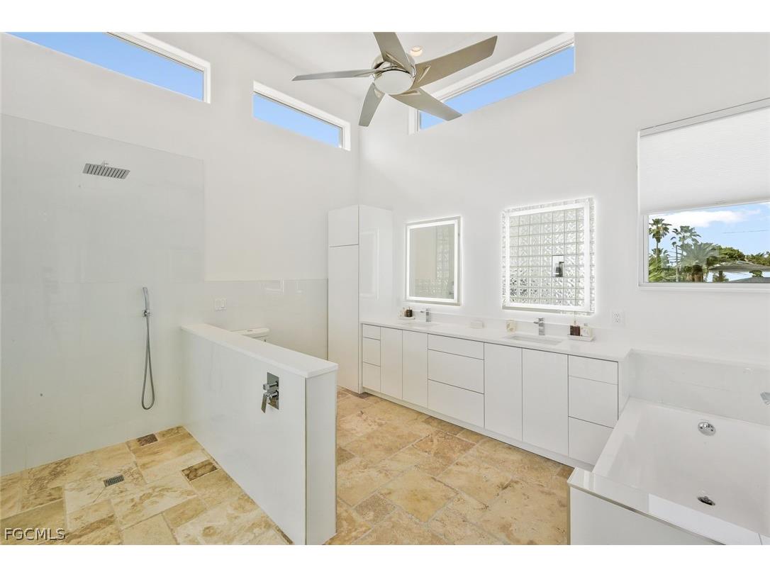 2302 SE 28th Street Cape Coral FL 33904 2026011992 image26