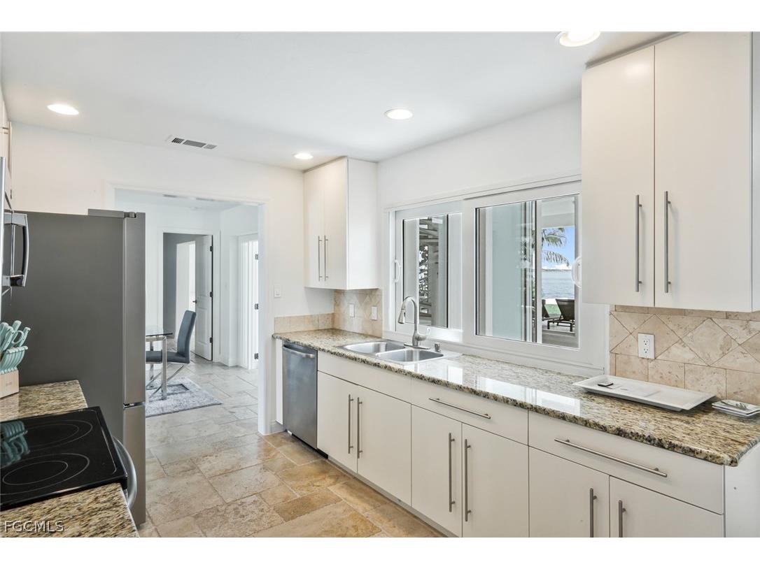 2302 SE 28th Street Cape Coral FL 33904 2026011992 image39