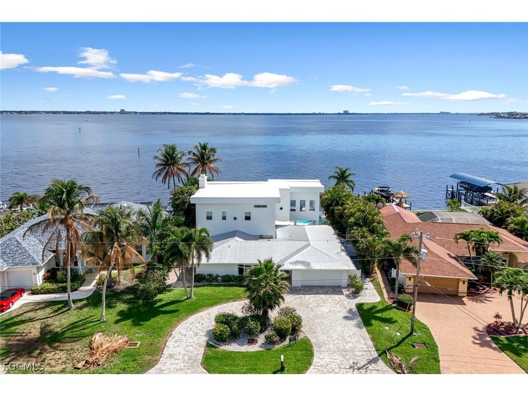 2302 SE 28th Street Cape Coral FL 33904 2026011992 image5