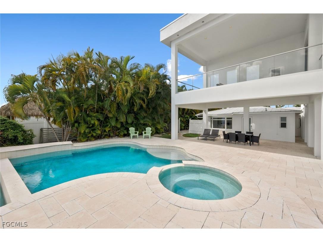2302 SE 28th Street Cape Coral FL 33904 2026011992 image7