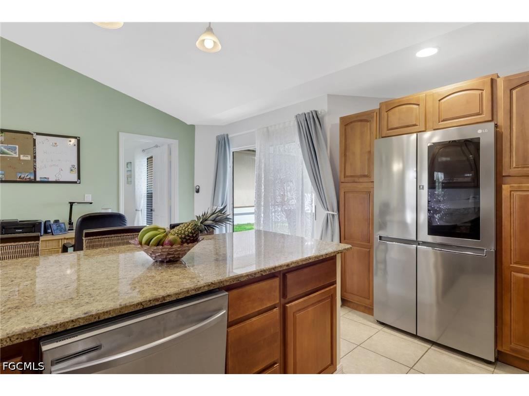 2302 SW 27th Terrace Cape Coral FL 33914 2026020165 image10