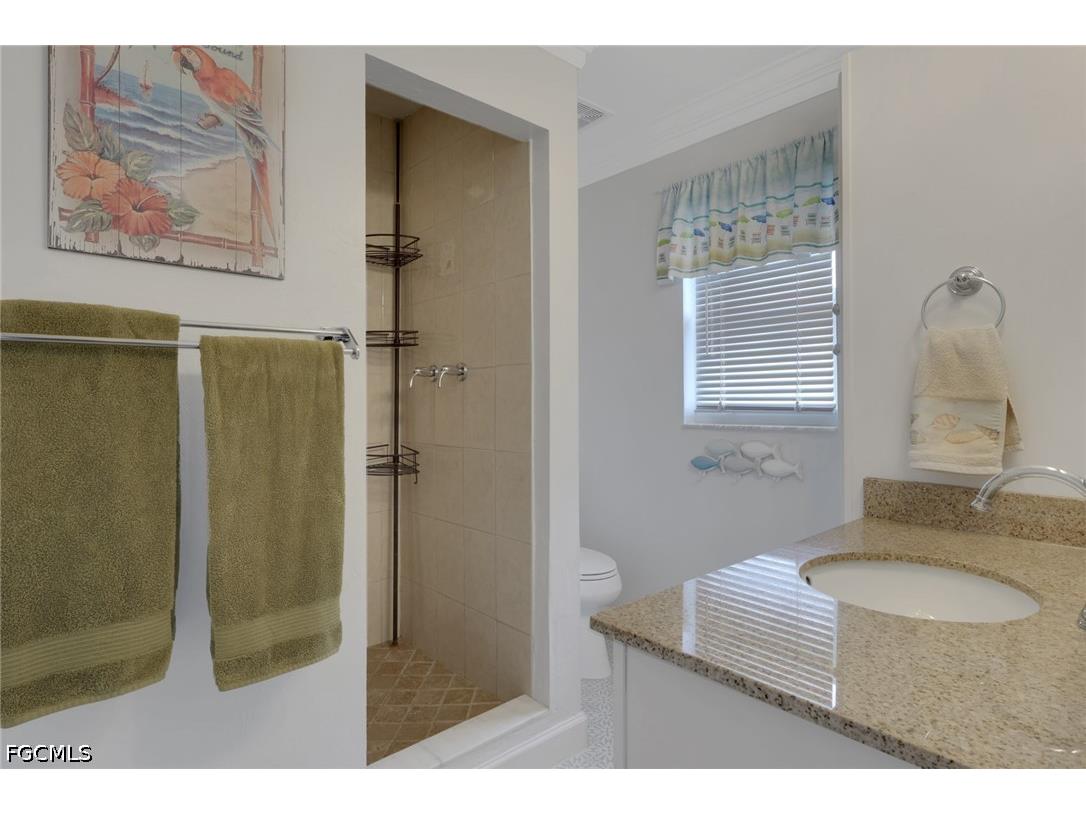 2302 SW 27th Terrace Cape Coral FL 33914 2026020165 image20