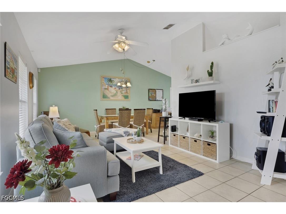 2302 SW 27th Terrace Cape Coral FL 33914 2026020165 image4