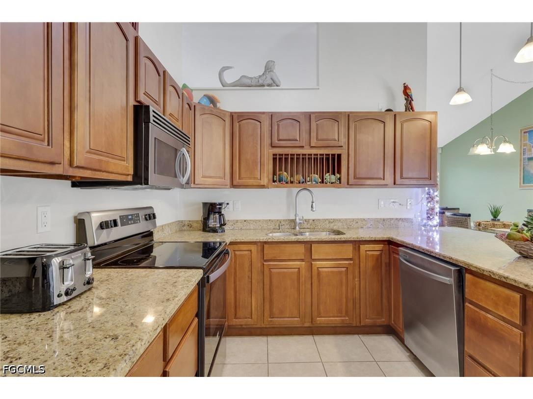 2302 SW 27th Terrace Cape Coral FL 33914 2026020165 image9