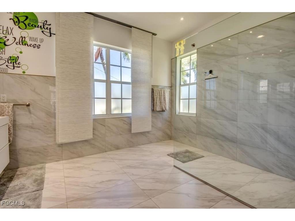 2302 SW 54th Street Cape Coral FL 33914 2025023323 image30