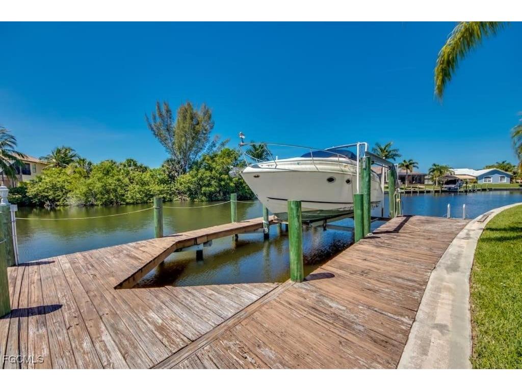 2302 SW 54th Street Cape Coral FL 33914 2025023323 image38