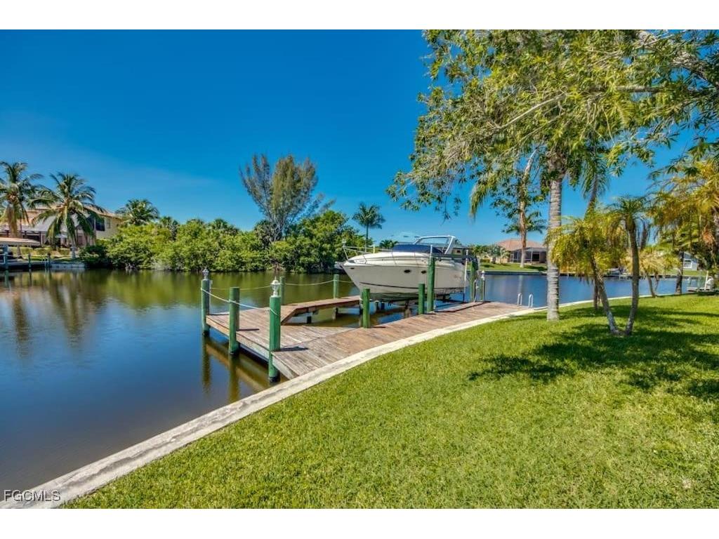 2302 SW 54th Street Cape Coral FL 33914 2025023323 image39