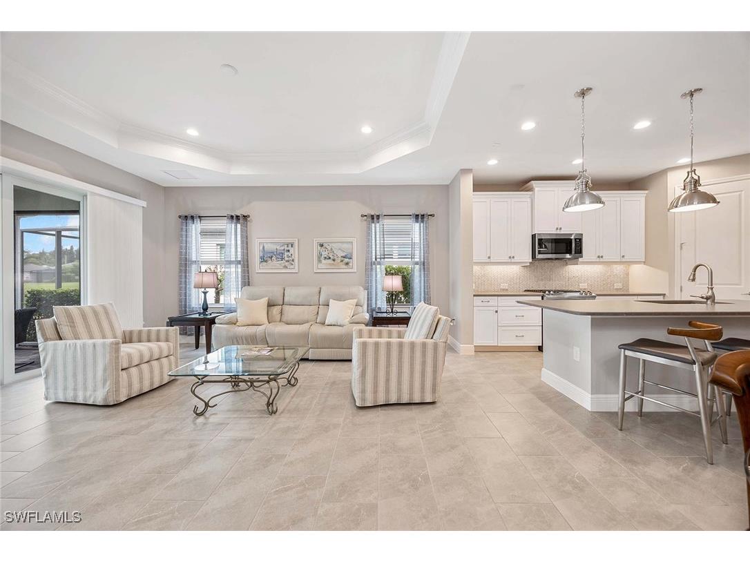 2303 Marquesa Circle Naples FL 34112 226001729 image1