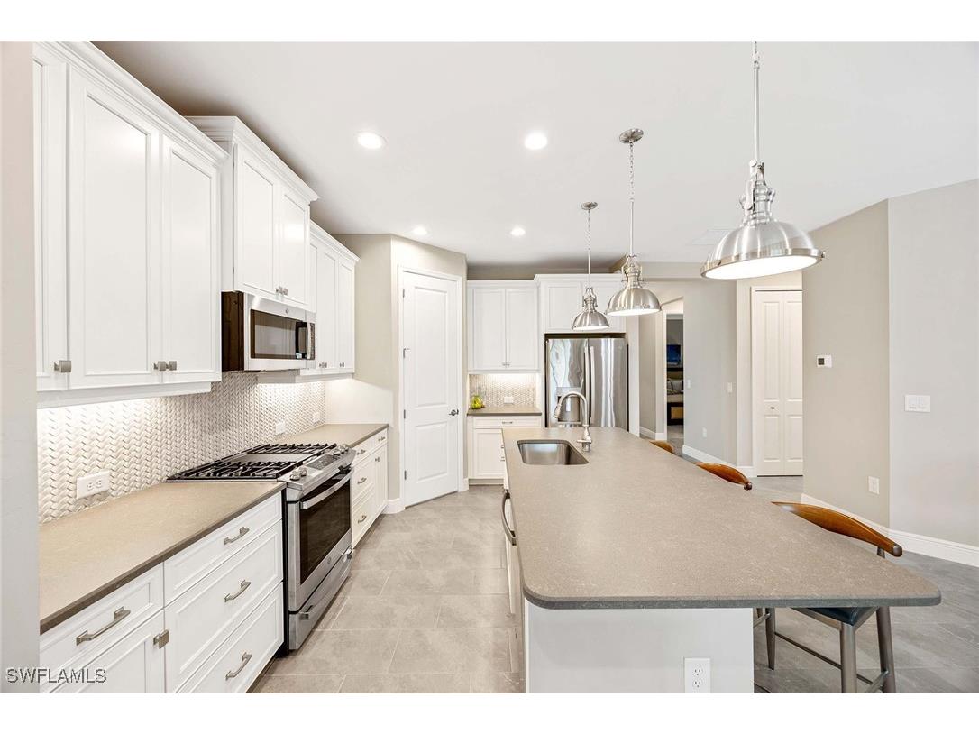 2303 Marquesa Circle Naples FL 34112 226001729 image10