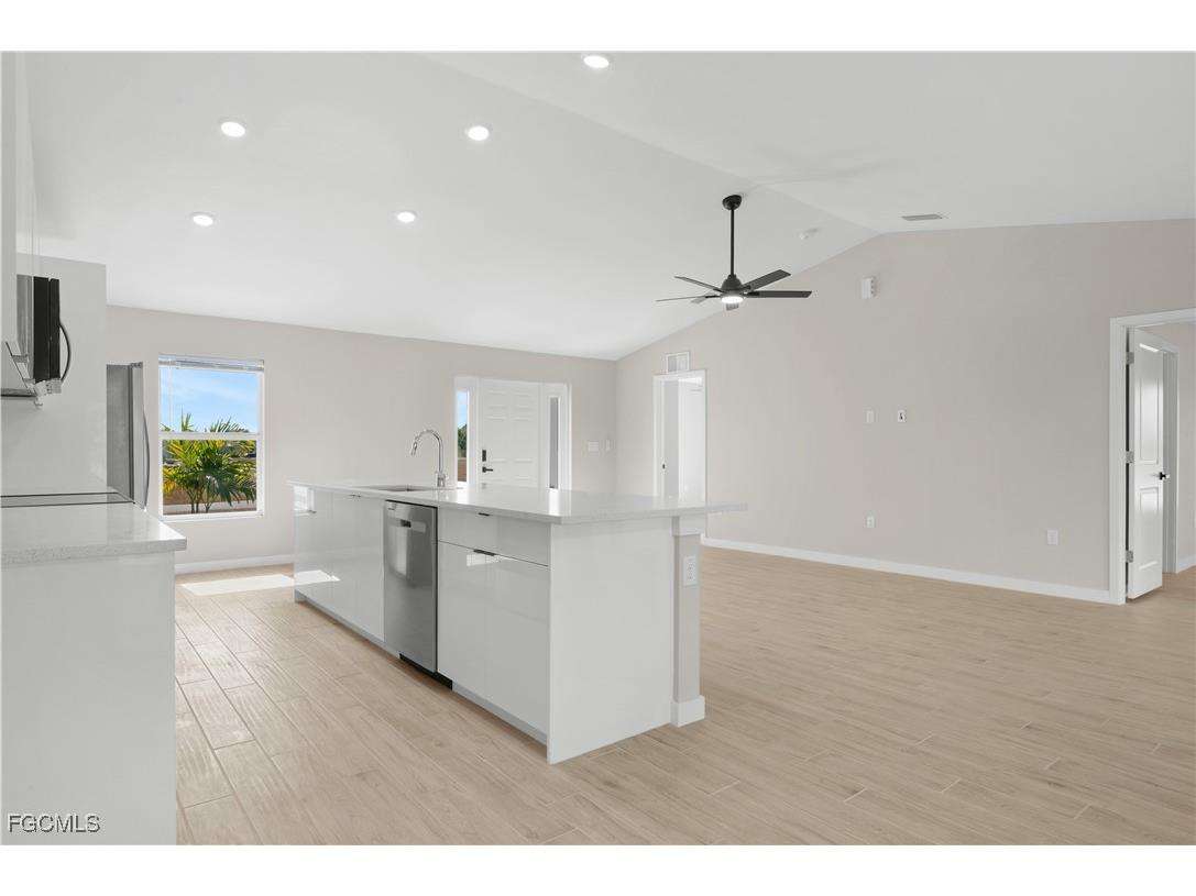 2303 NE 39th Street Cape Coral FL 33909 2025022629 image3