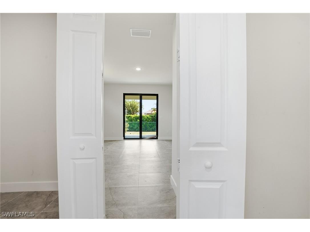 2303 NW 18th Place Cape Coral FL 33993 226006487 image20