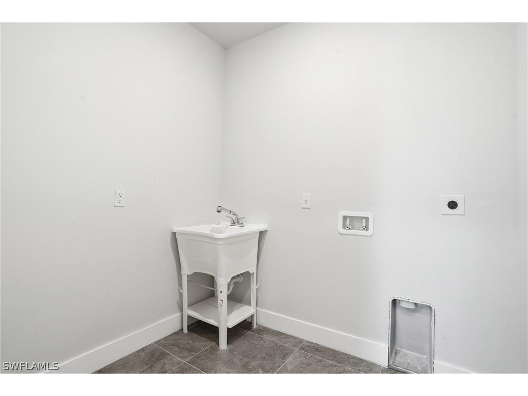 2303 NW 18th Place Cape Coral FL 33993 226006487 image30