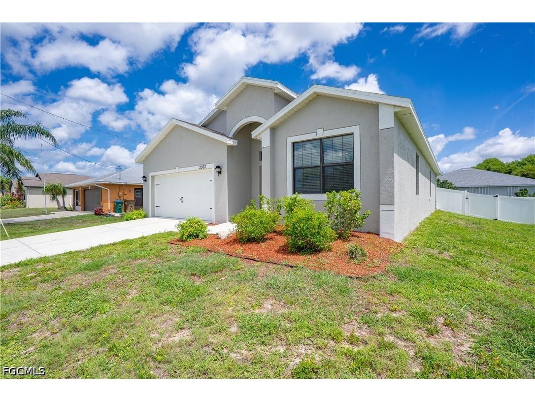 2303 SW 21st Terrace Cape Coral FL 33991 2026025242 image1