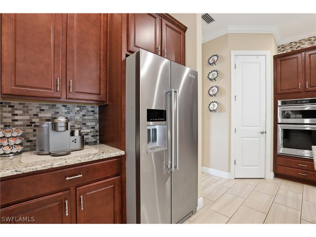 2303 Somerset Place Naples FL 34120 226011450 image18