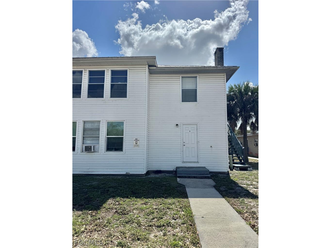 2304 Grand Avenue Fort Myers FL 33901 2026011066 image1