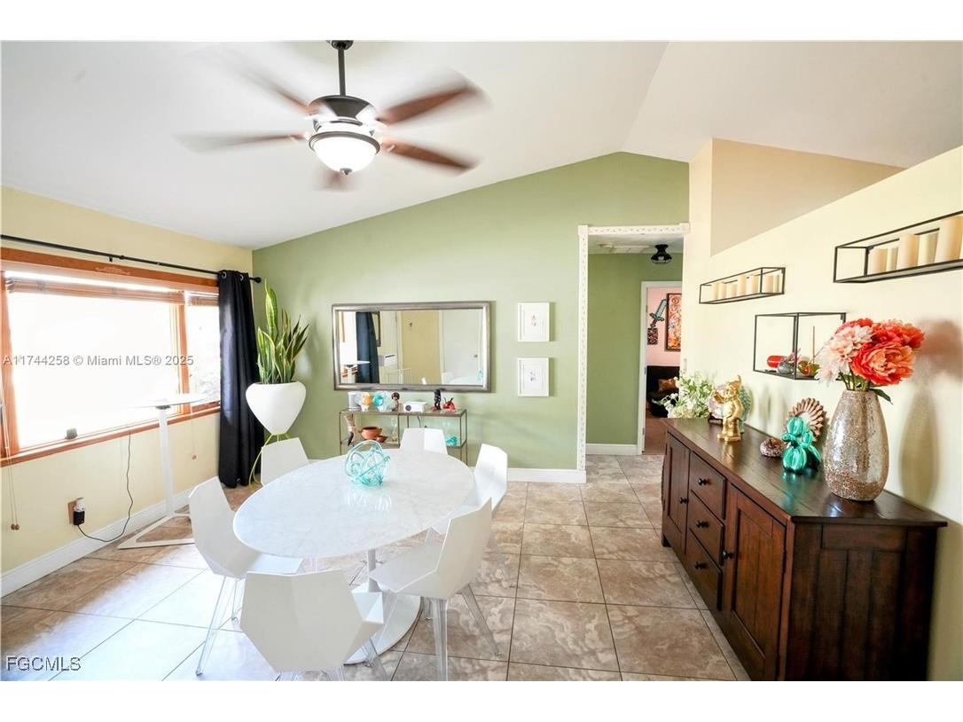 2304 SE 8th Terrace Cape Coral FL 33990 2025008614 image2