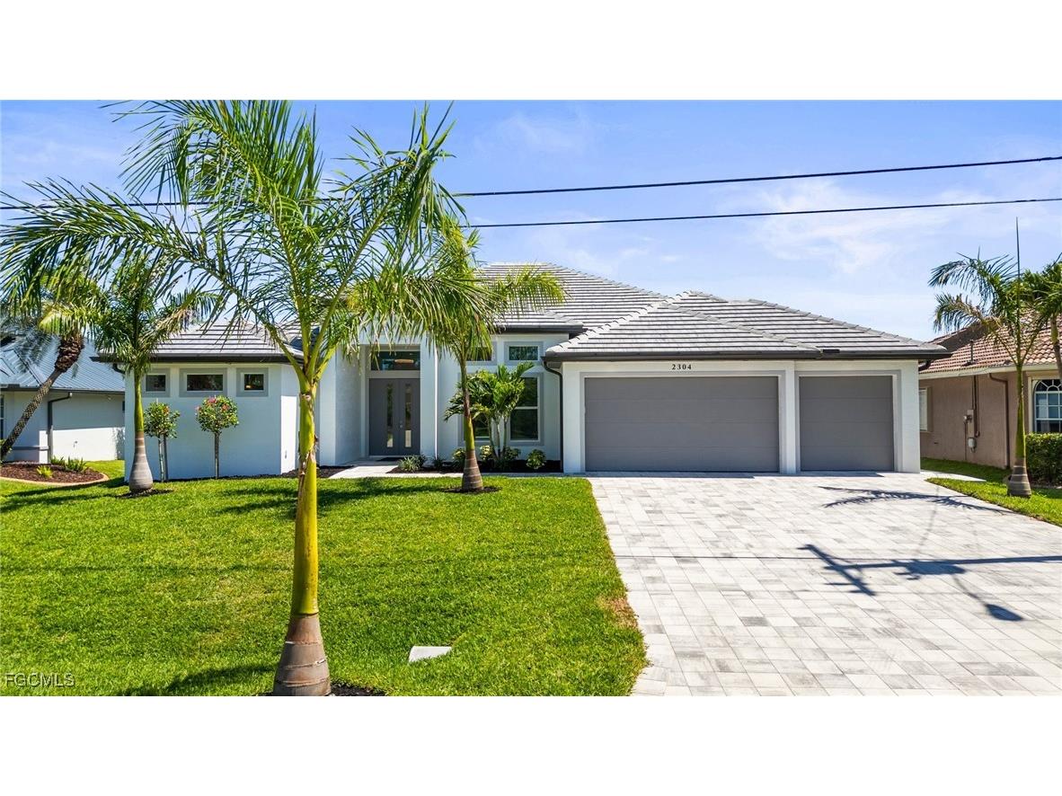 2304 SW 38th Terrace Cape Coral FL 33914 2025020497 image1