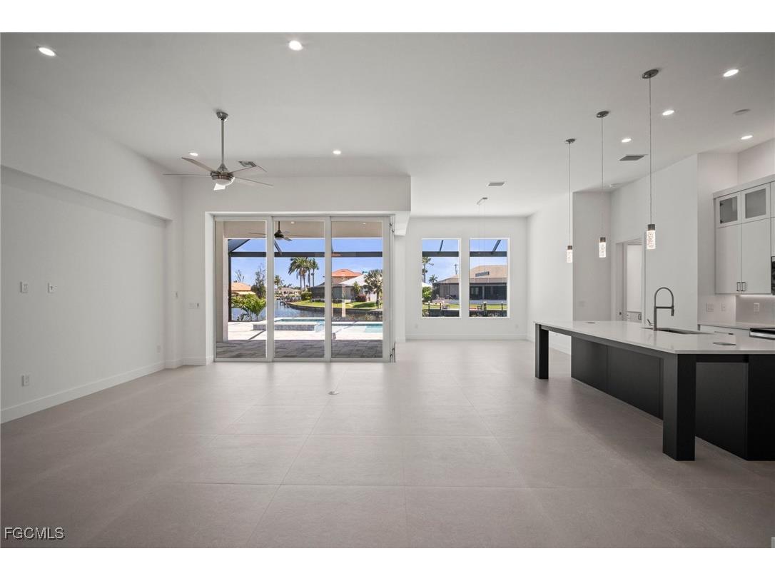 2304 SW 38th Terrace Cape Coral FL 33914 2025020497 image12