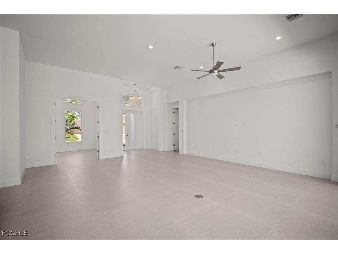 2304 SW 38th Terrace Cape Coral FL 33914 2025020497 image14