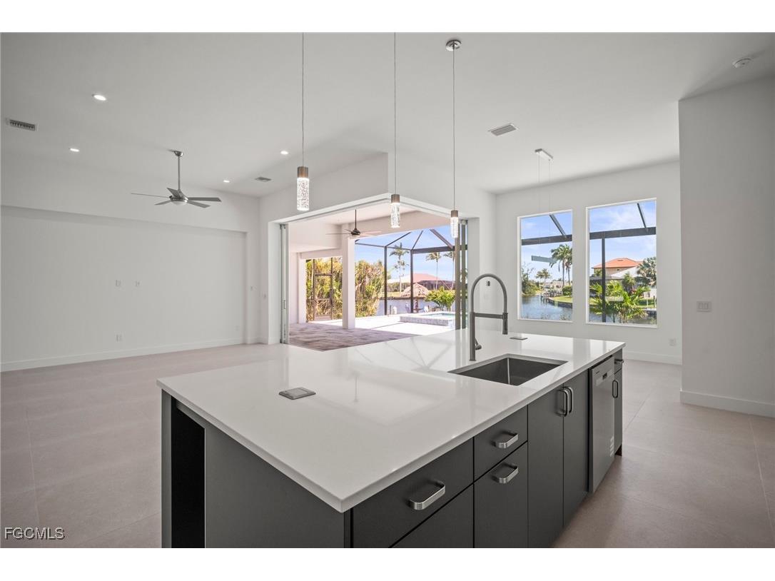 2304 SW 38th Terrace Cape Coral FL 33914 2025020497 image20