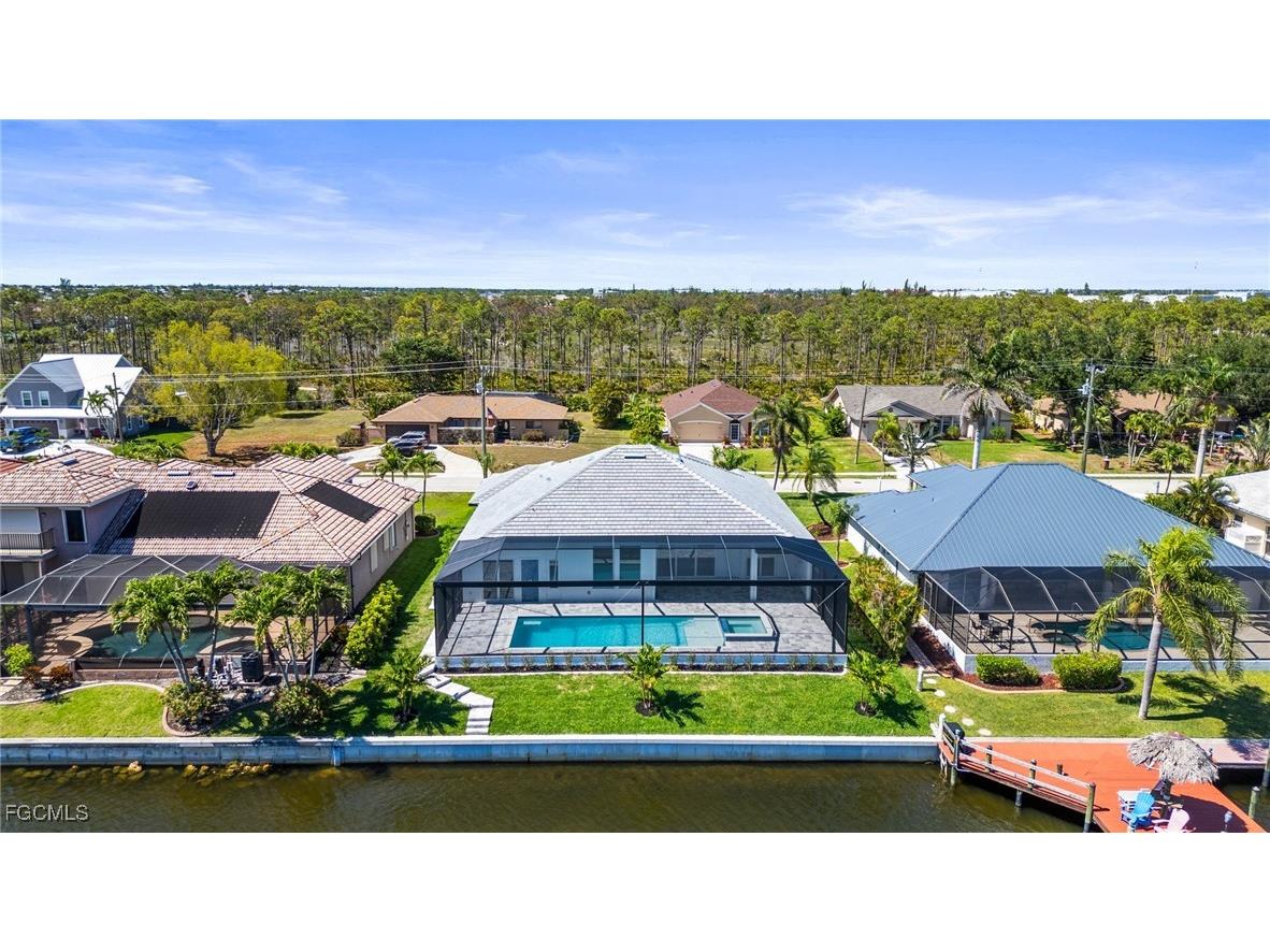 2304 SW 38th Terrace Cape Coral FL 33914 2025020497 image4