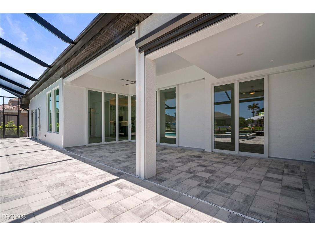 2304 SW 38th Terrace Cape Coral FL 33914 2025020497 image9