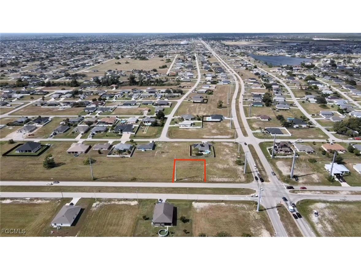 2304 Santa Barbara Boulevard N Cape Coral FL 33993 2025017436 image1