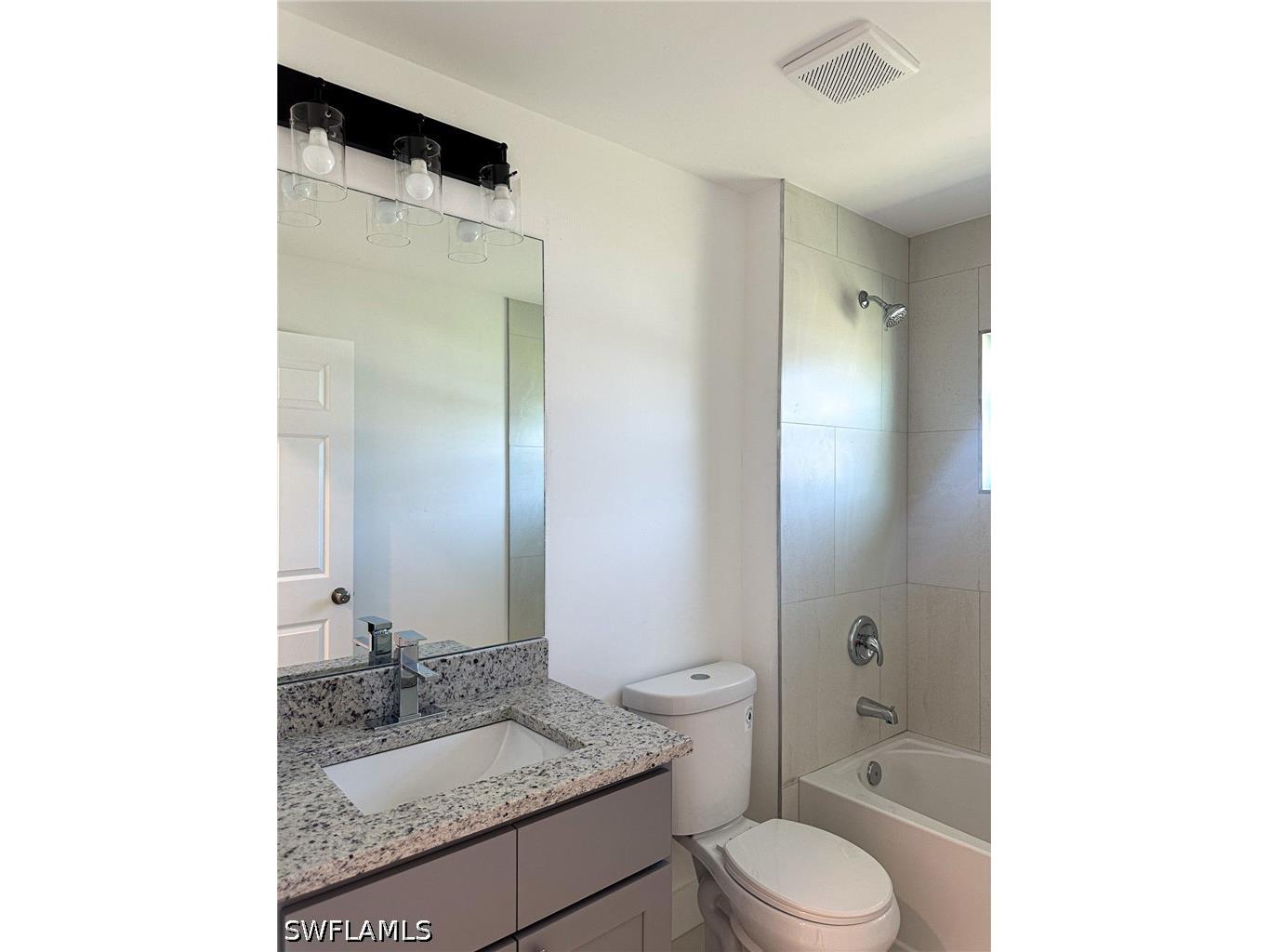 2305/2307 Dogwood Avenue N Lehigh Acres FL 33971 226012682 image3