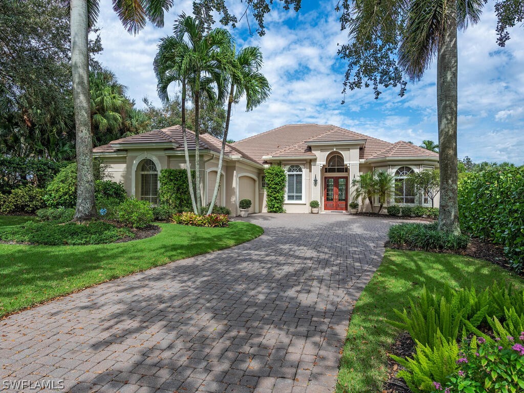 2305 Cassia Court Naples FL 34109 222074352 image1