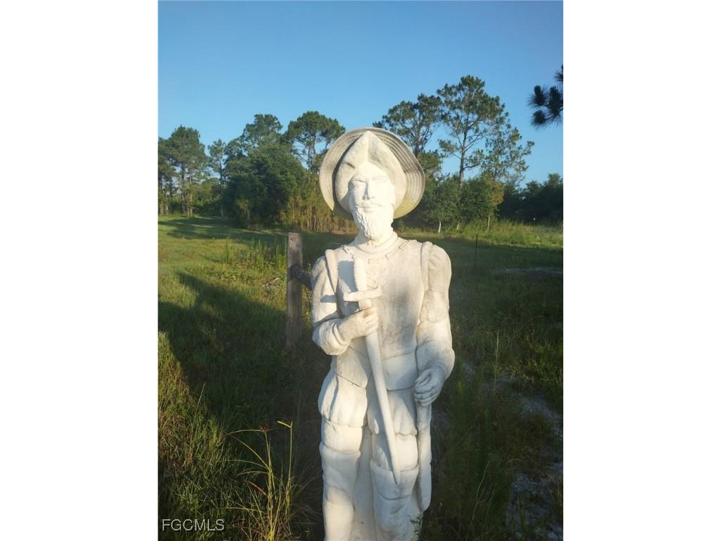 2305 Desoto Boulevard N Naples FL 34120 225054302 image1