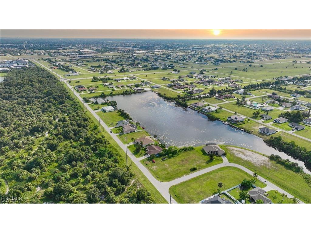 2305 NE 17th Street Cape Coral FL 33909 2025024194 image4