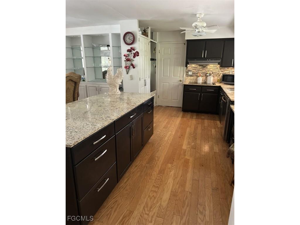 2305 SE 16th Street Cape Coral FL 33990 2025013813 image8