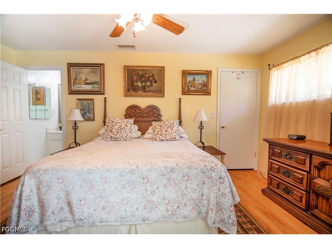 2305 SE 16th Street Cape Coral FL 33990 2026017926 image11