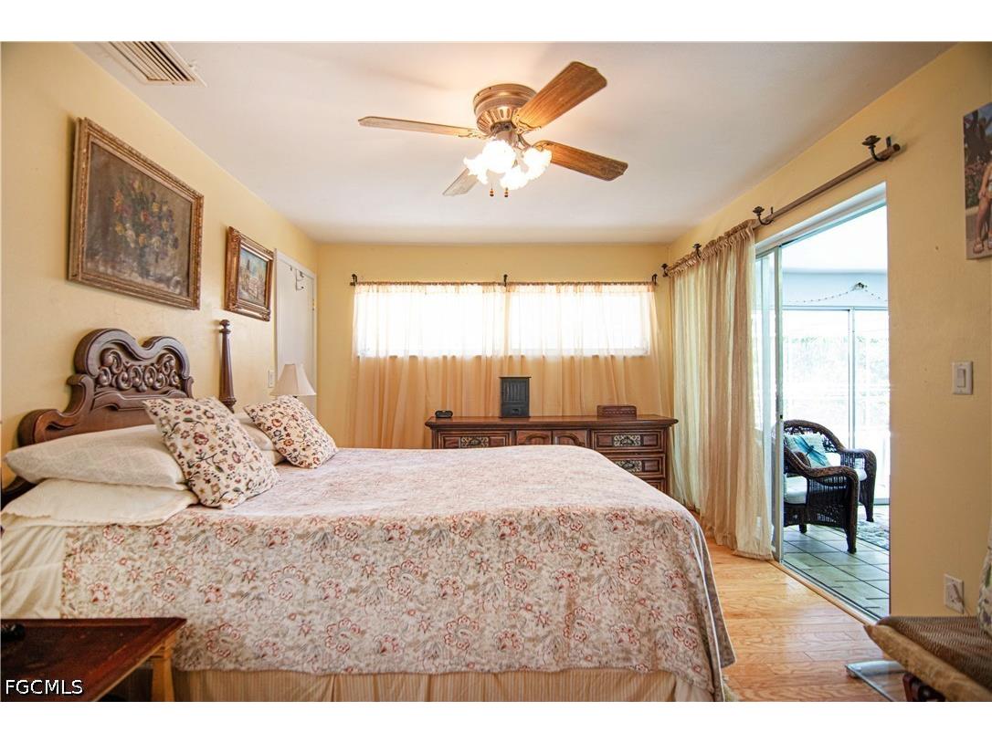 2305 SE 16th Street Cape Coral FL 33990 2026017926 image14