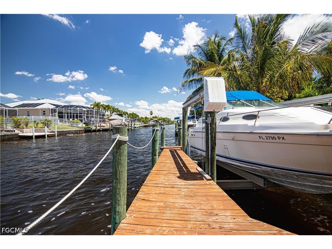 2305 SE 16th Street Cape Coral FL 33990 2026017926 image23