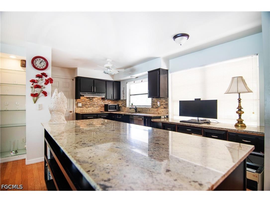 2305 SE 16th Street Cape Coral FL 33990 2026017926 image3