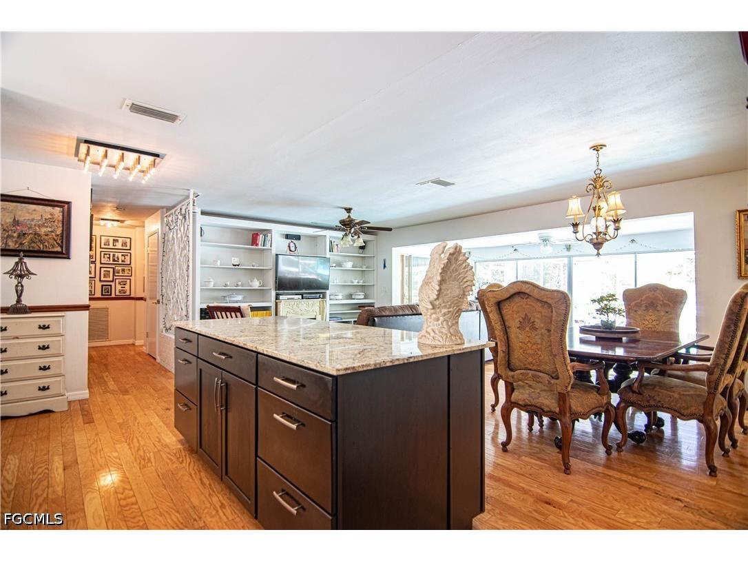 2305 SE 16th Street Cape Coral FL 33990 2026017926 image5