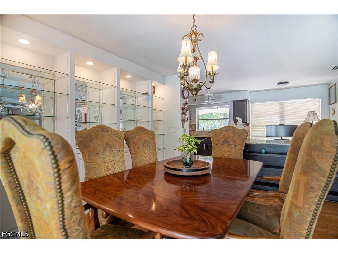 2305 SE 16th Street Cape Coral FL 33990 2026017926 image7