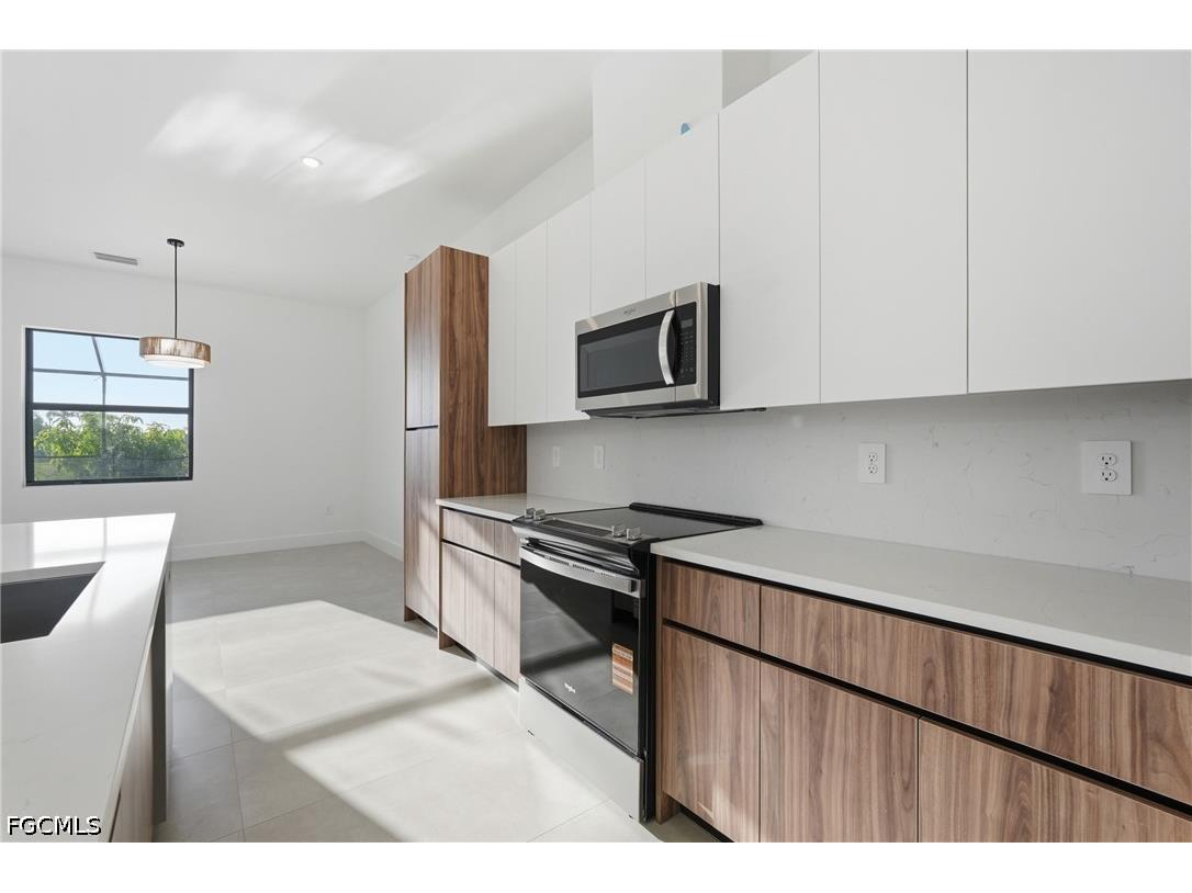 2305 SW 15th Place Cape Coral FL 33991 2026031501 image17