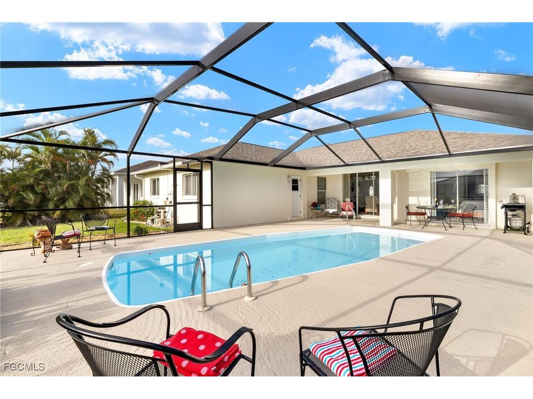2305 SW 19th Place Cape Coral FL 33991 2025010089 image1