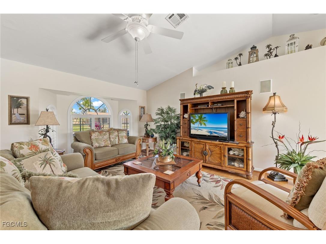 2305 SW 19th Place Cape Coral FL 33991 2025010089 image16