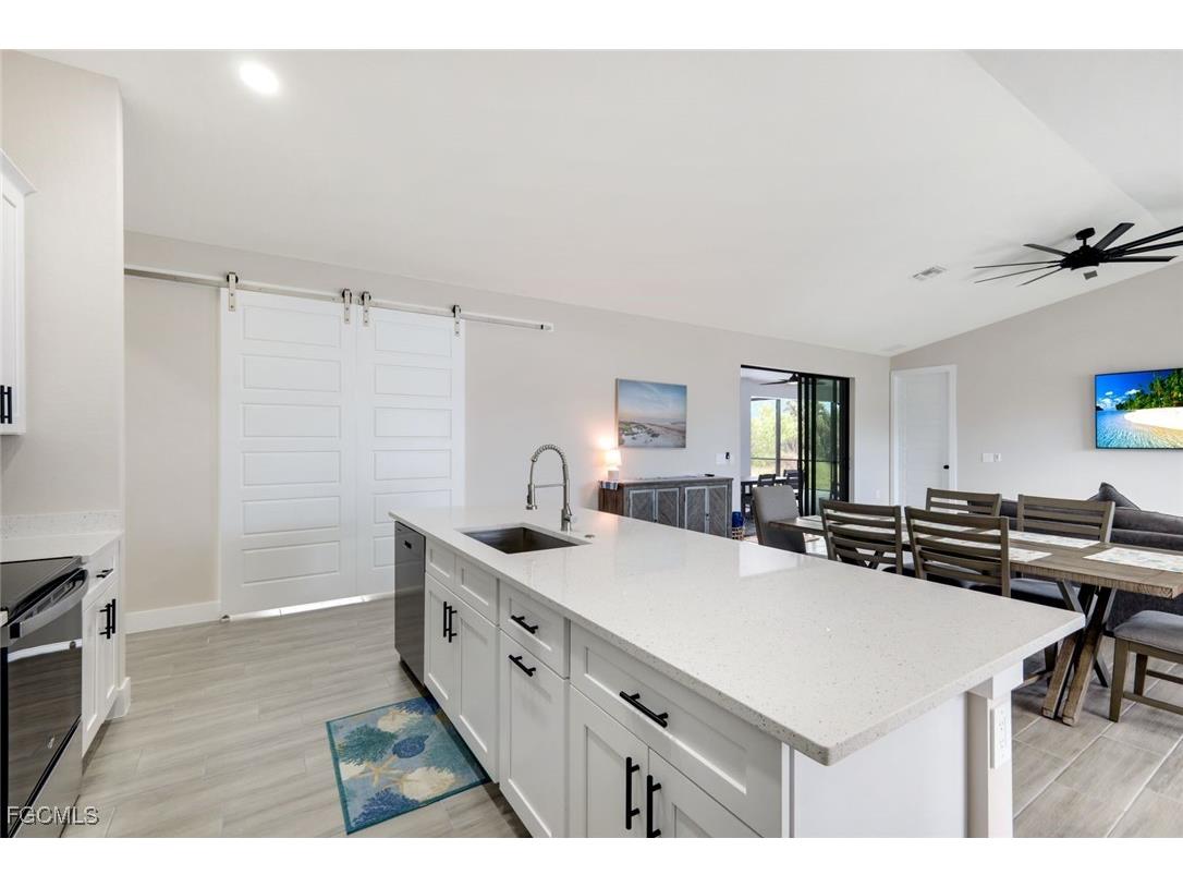 2305 SW 32nd Street Cape Coral FL 33914 2025018242 image11