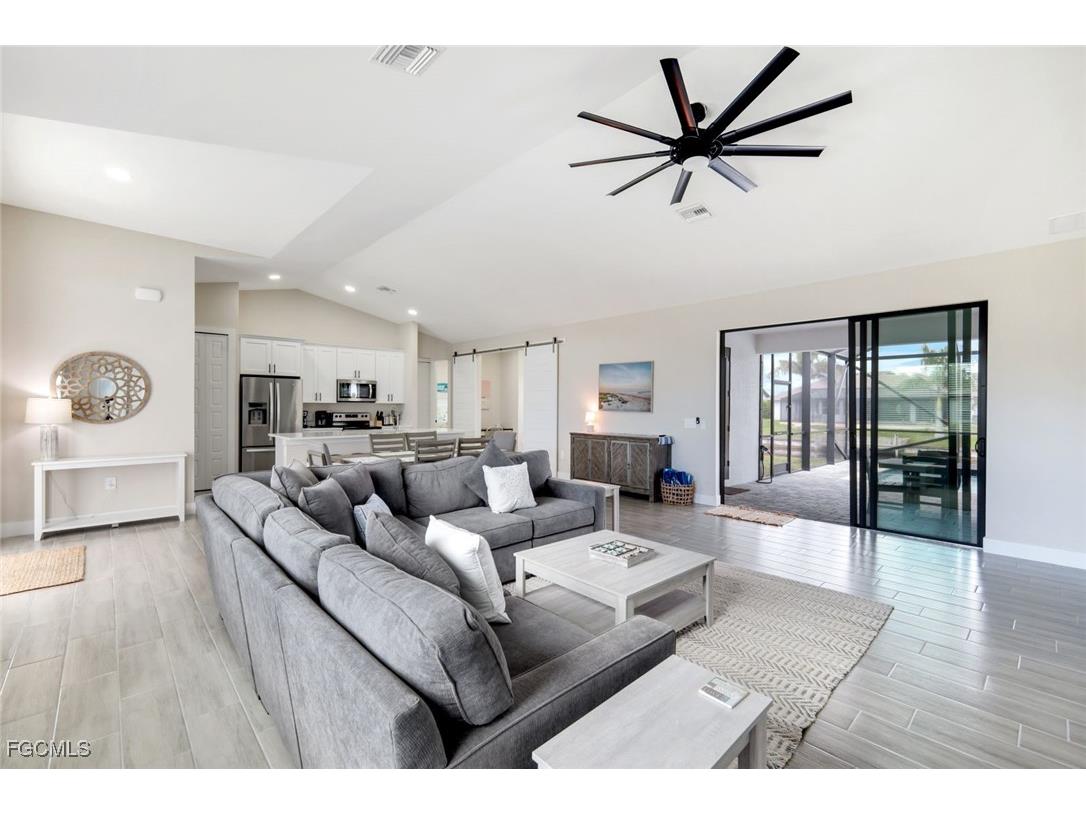 2305 SW 32nd Street Cape Coral FL 33914 2025018242 image6