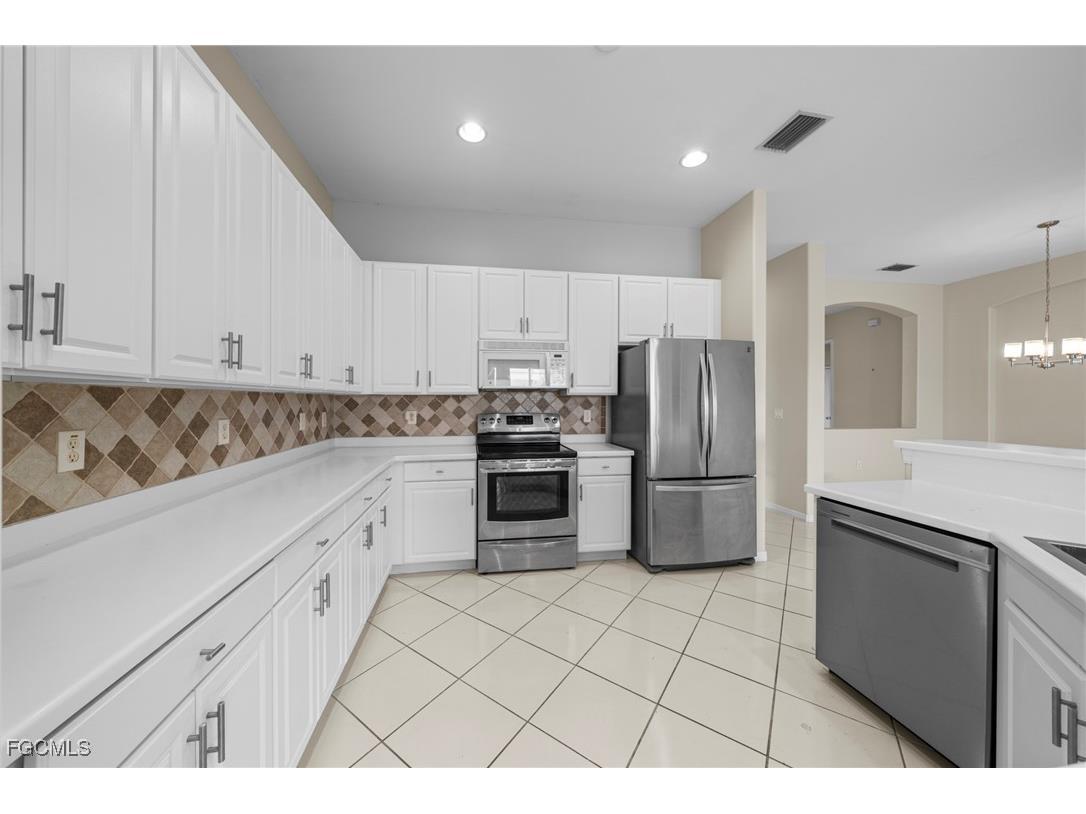 2306 Bainmar Drive Lehigh Acres FL 33973 2026003581 image10