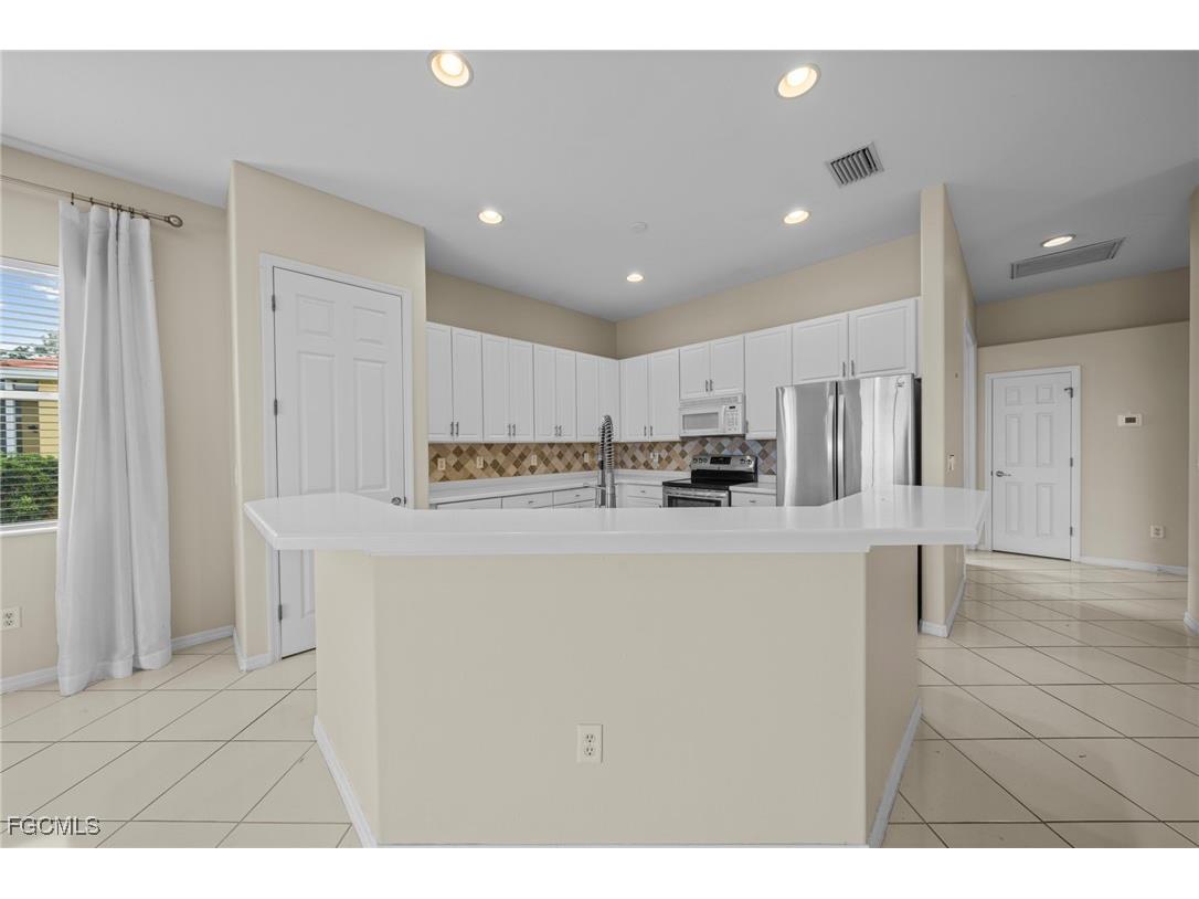 2306 Bainmar Drive Lehigh Acres FL 33973 2026003581 image9